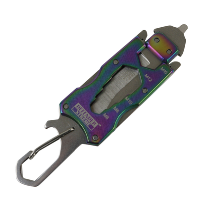 13586